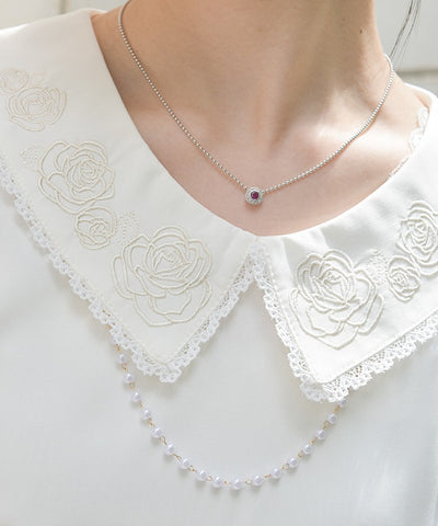 Pearl Rose Embroidery Sleeveless Blouse