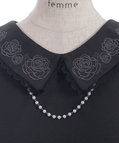 Pearl Rose Embroidery Sleeveless Blouse