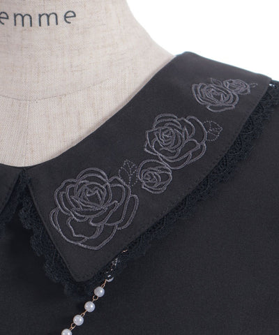 Pearl Rose Embroidery Sleeveless Blouse