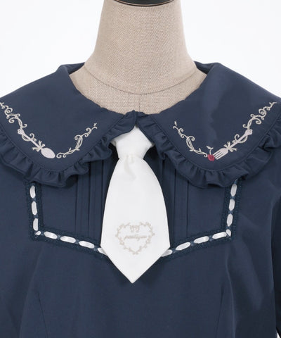 Retro Cafe Embroidery Puff Sleeve Blouse