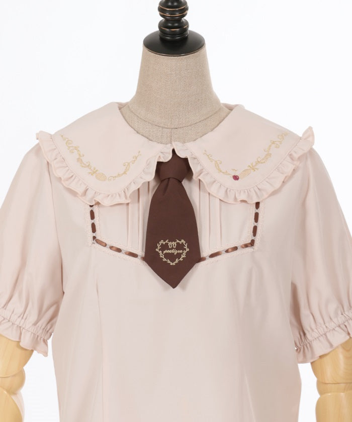 Retro Cafe Embroidery Puff Sleeve Blouse