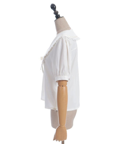 Tulip Embroidery Blouse with Ribbon