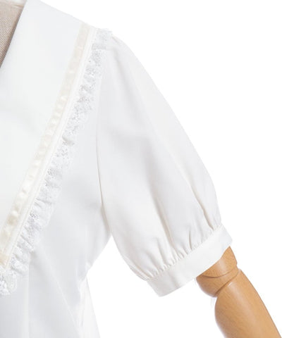 Tulip Embroidery Blouse with Ribbon