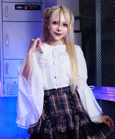 2-Way Ribbon Flare Sleeve Blouse