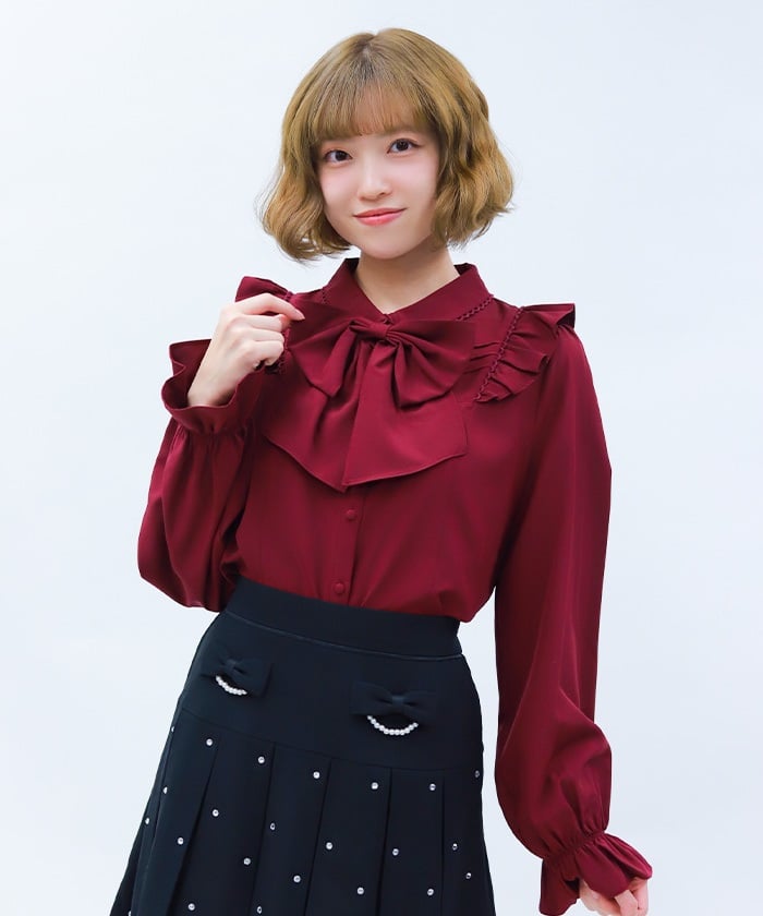 Big Ribbon Round Collar Blouse