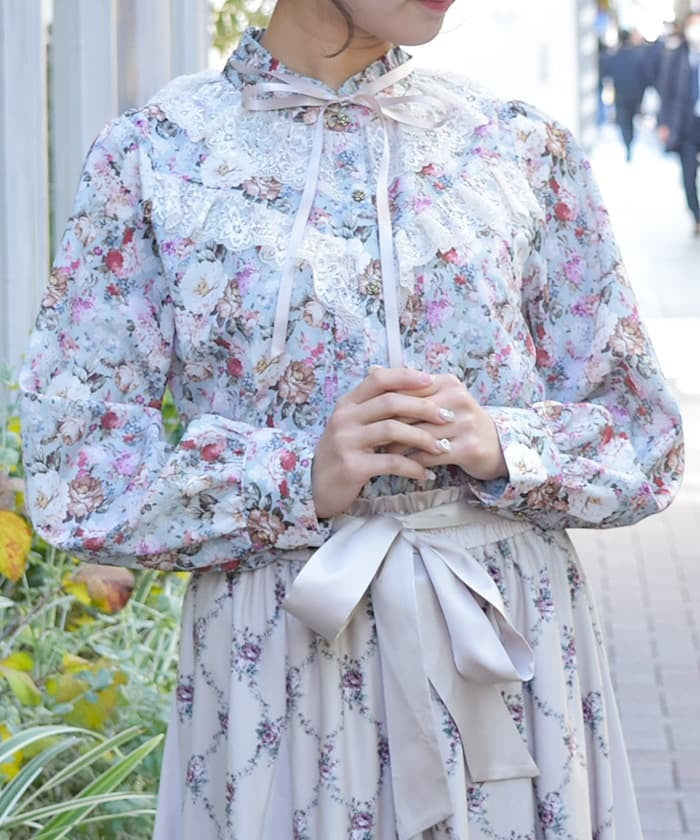 Flower Garden Pattern Blouse