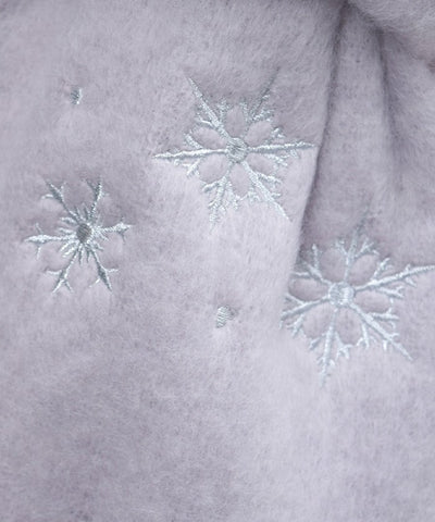 Snowflakes Embroidery Stoll
