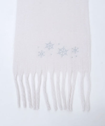 Snowflakes Embroidery Stoll