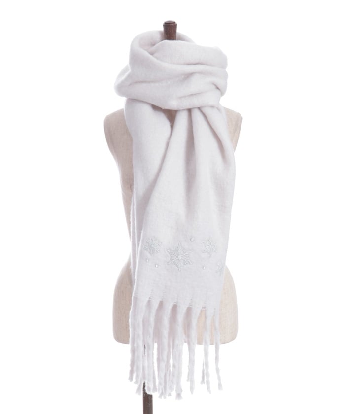 Snowflakes Embroidery Stoll