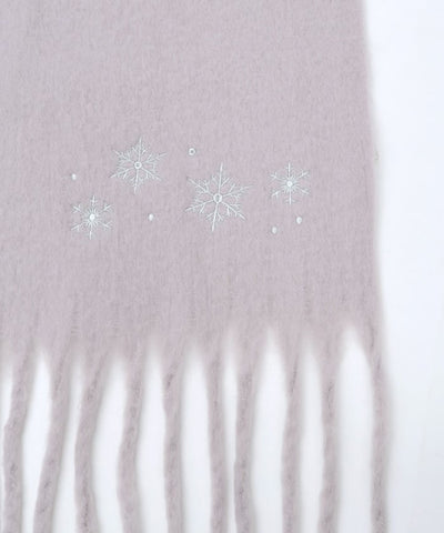 Snowflakes Embroidery Stoll