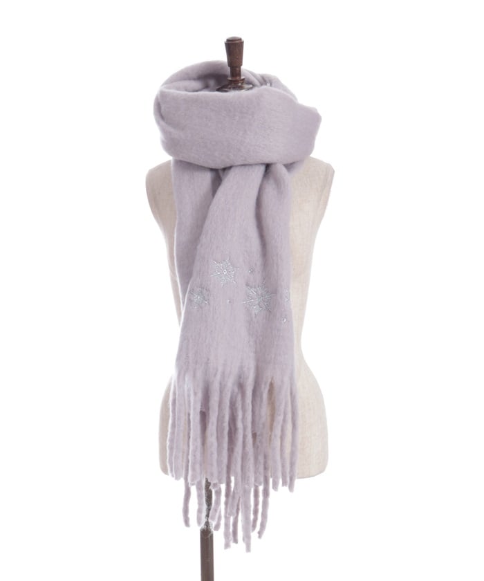 Snowflakes Embroidery Stoll