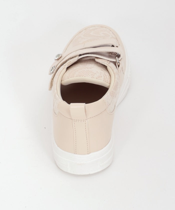 Lace Design Velcro Sneakers