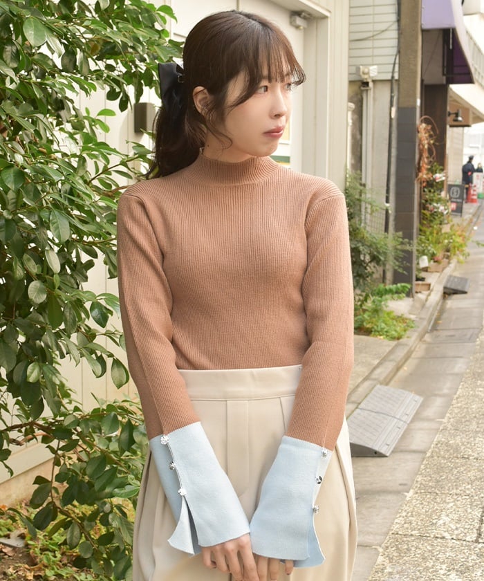 Bicolor Knit Pullover