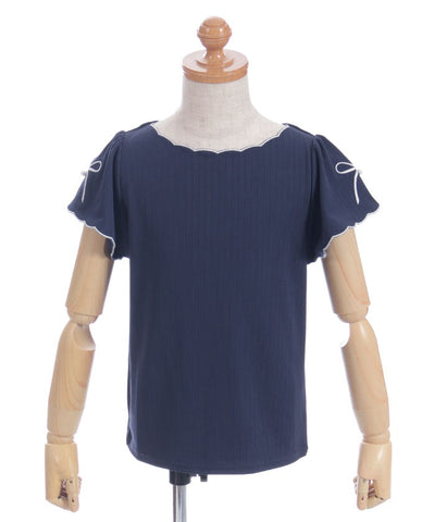 Ribbon & Scalloped Top