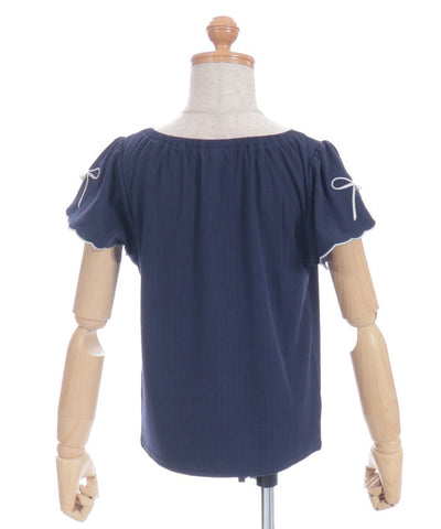Ribbon & Scalloped Top