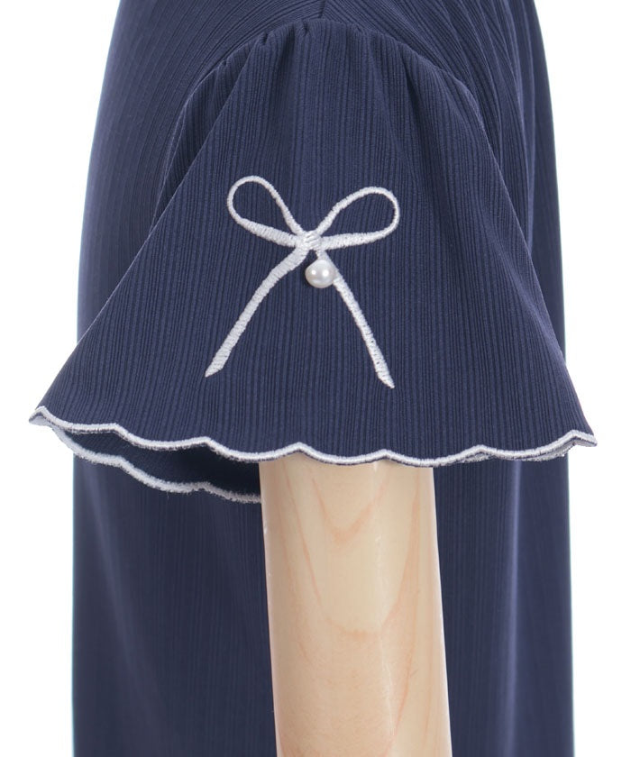 Ribbon & Scalloped Top