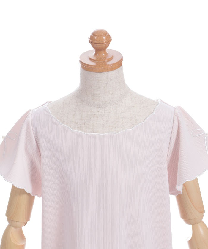 Ribbon & Scalloped Top