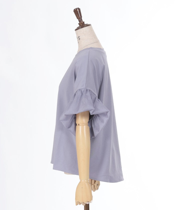 Lamé Willow Crepe Balloon Sleeve Cut-and-Sewn Pullover