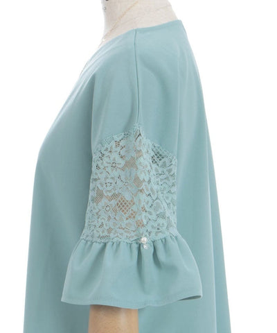 Sleeve Lace Panel Cut-and-Sewn Pullover