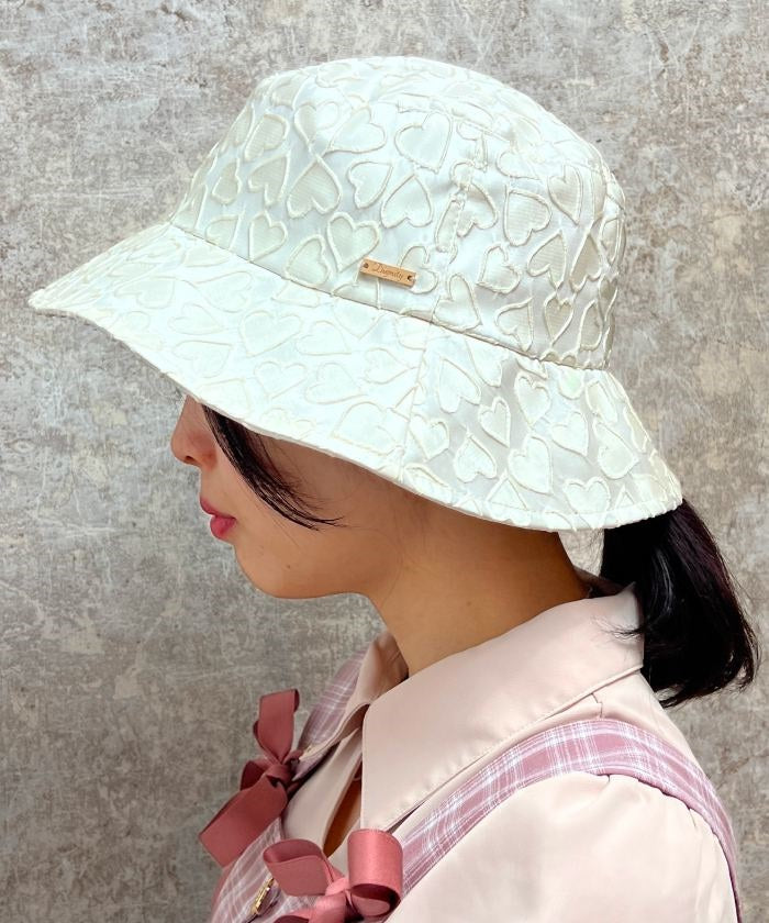 UV Cut Heart Bucket Hat