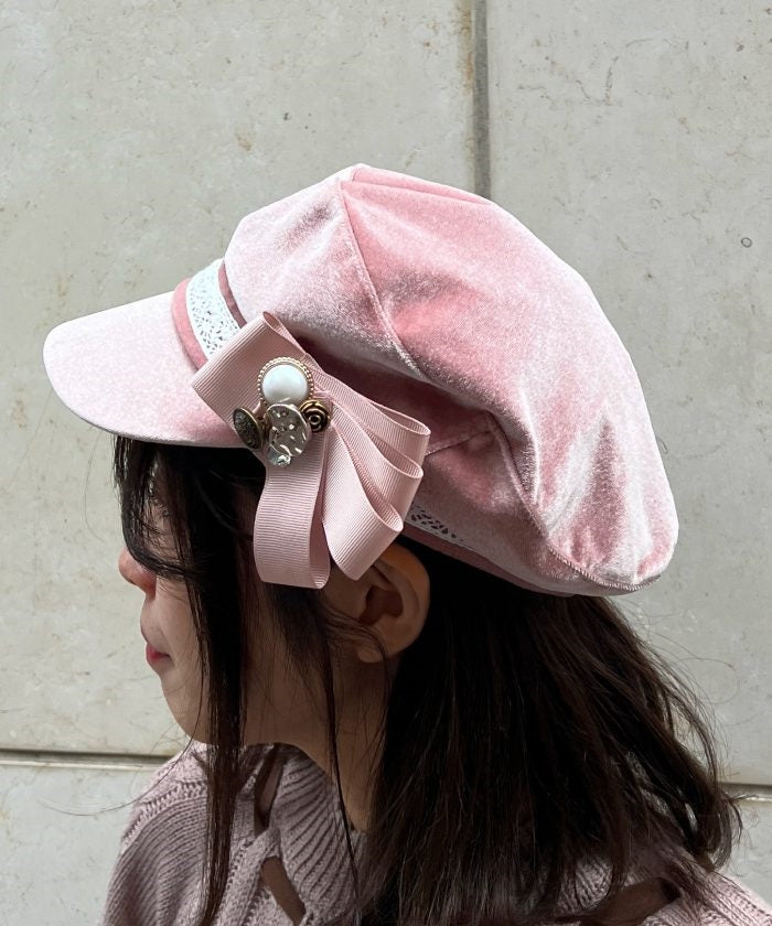 Velour Casquette with Brooch