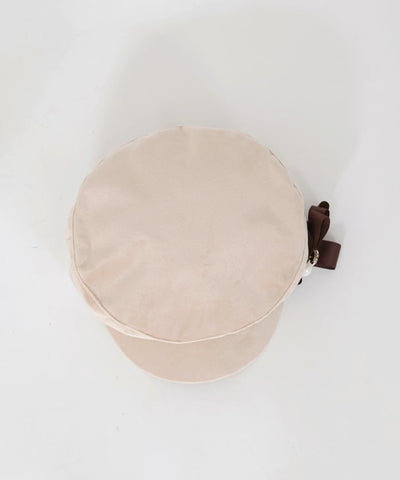 Velour Casquette with Brooch