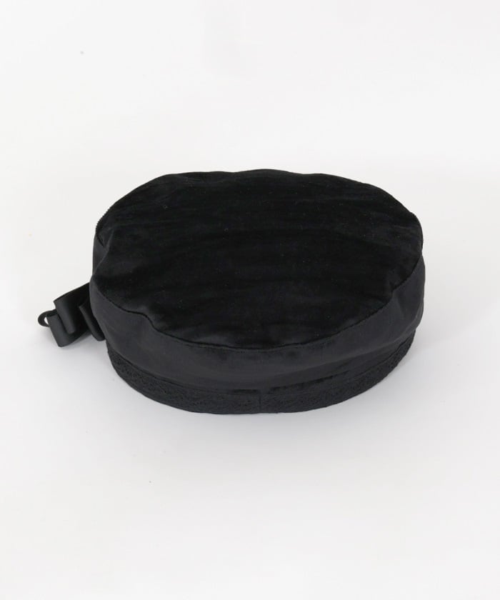 Velour Casquette with Brooch