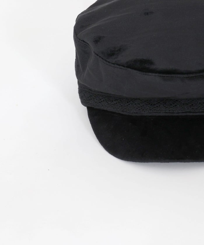 Velour Casquette with Brooch