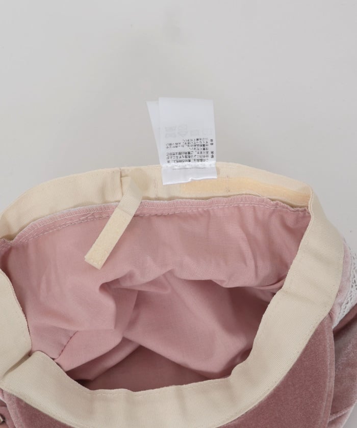 Velour Casquette with Brooch