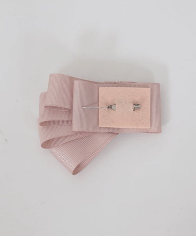 Velour Casquette with Brooch