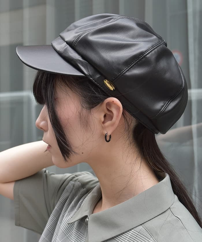 Faux Leather Casquette with Plate