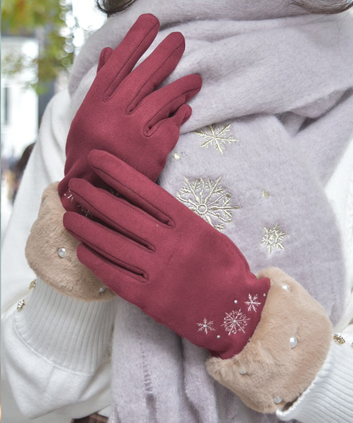 Snow Embroidery & Pearl Fur Gloves