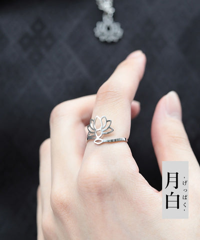 Lotus Motif Ring
