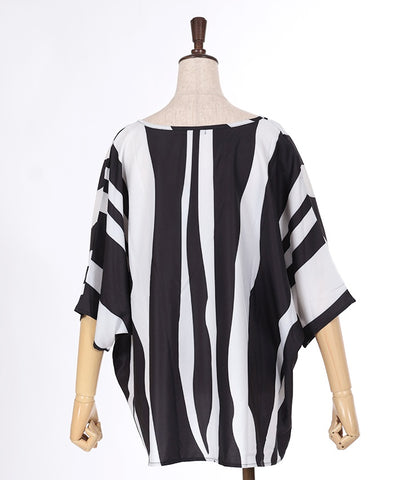 Deformed Striped Big Pullover