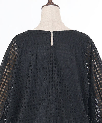 Lattice Pattern Balloon Lace Pullover