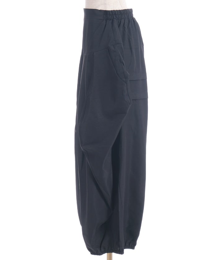 Tuck Deformed Big Pants