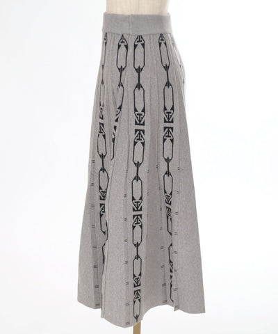 Chain Pattern Flare Skirt