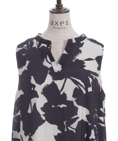 Skipper Large Pattern Flare Dress