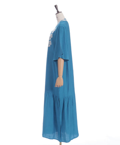 Embroidery Skipper Maxi Dress