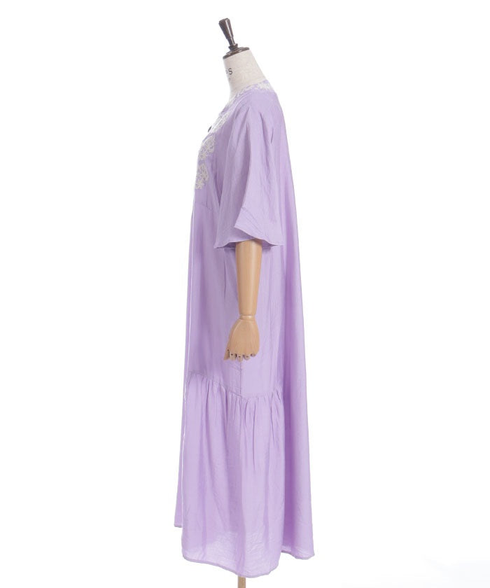 Embroidery Skipper Maxi Dress