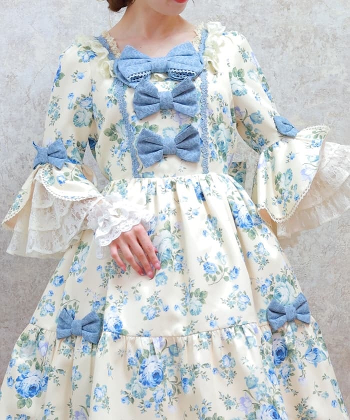 Antique Rose Pattern Dress – axes femme from JAPAN