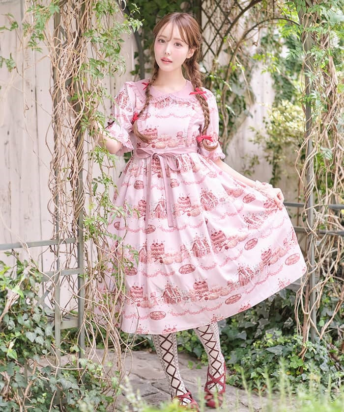 Gingerbread House Pattern Dress (Made to Order) – axes femme from