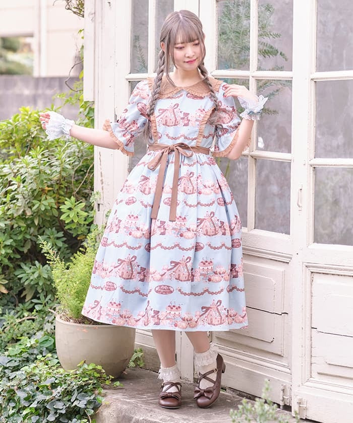 Gingerbread House Pattern Dress (Made to Order) – axes femme from