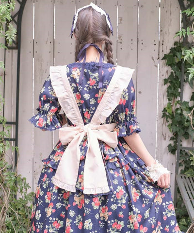 Classic Berry Embroidery Apron