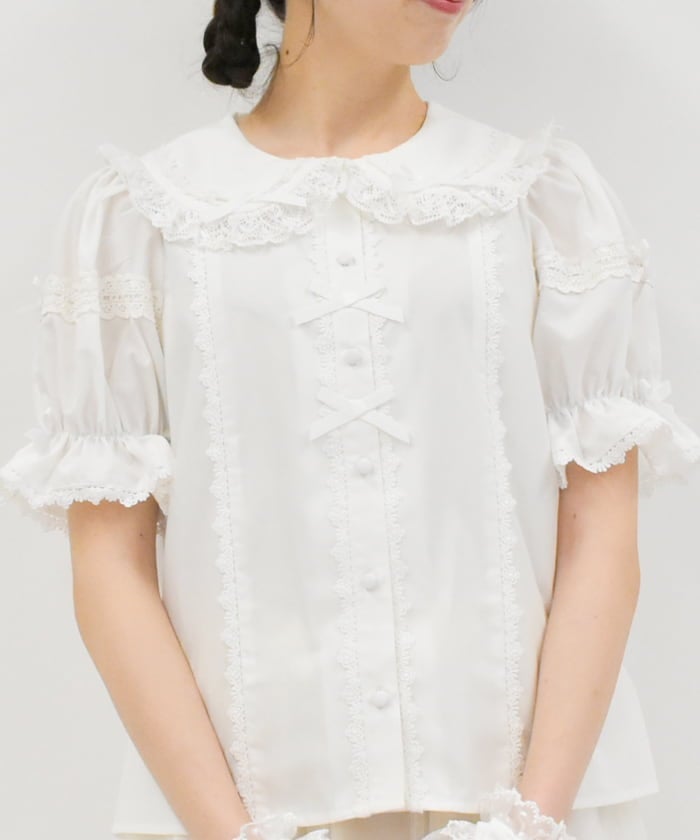 Torsion Lace Round Collar Short Sleeve Blouse