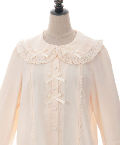 Torsion Lace Round Collar Blouse