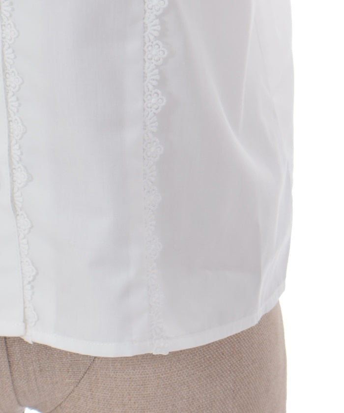 Torsion Lace Round Collar Blouse