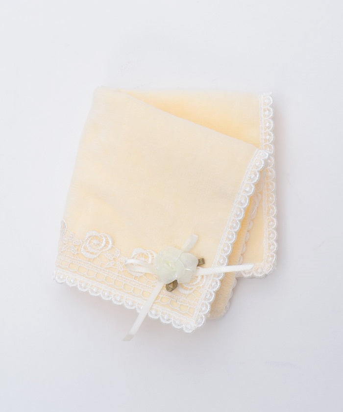 Rose Lace Handkerchief – axes femme from JAPAN