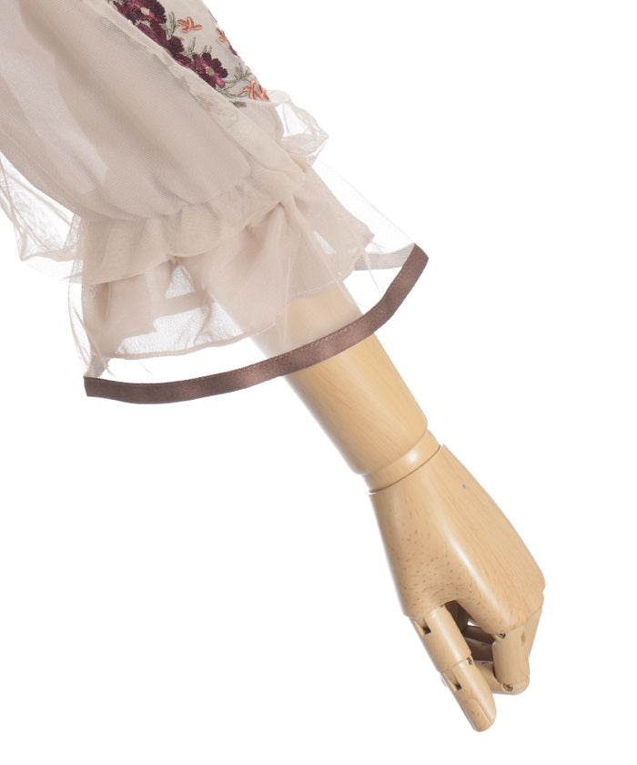 Cosmos Embroidery Volume Sleeve Pullover – axes femme from JAPAN