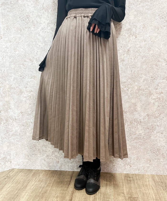 Cut & Sewn Suede Pleated Skirt